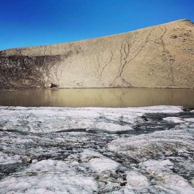 De-glaciar @ 3000 . . . . #climatechange #environment #sustainability #nature #globalwarming #savetheplanet #climate #climatecrisis #climateaction #zerowaste #sustainable #earth #climatechangeisreal #plasticfree #green #sustainableliving #climateemergency #climatejustice #climatestrike #renewableenergy #water