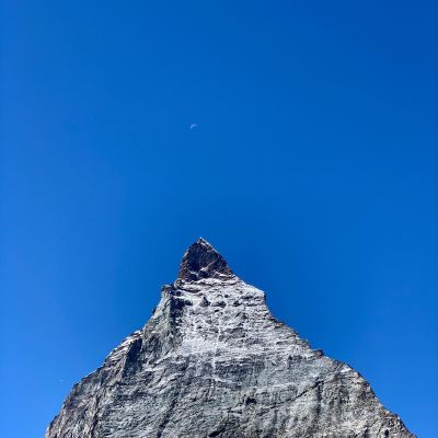 The mountain fell in love with the moon. Every year it stretches out more 1 mm to try and reach it.   #matterhorn #zermatt #moonstruck #nofilter